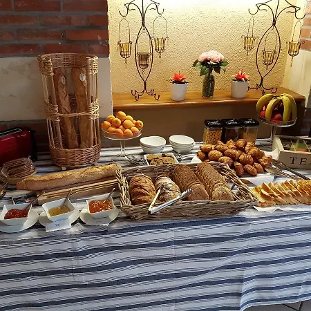 Domaine De La Corbe 4* Bournezeau