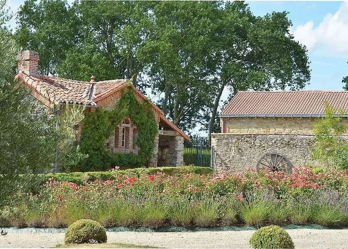 فندق مبيت وإفطار Domaine De La Corbe Bournezeau
