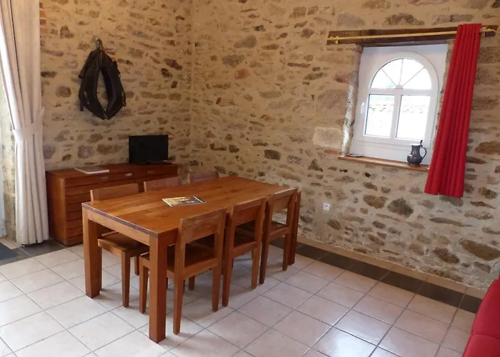 فندق مبيت وإفطار Domaine De La Corbe 4*